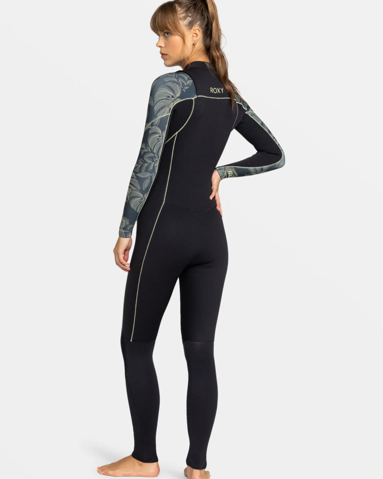 mm_elite_chest_zip_wetsui_1.webp Roxy 3/2mm Elite Chest Zip Wetsuit | Wetsuits