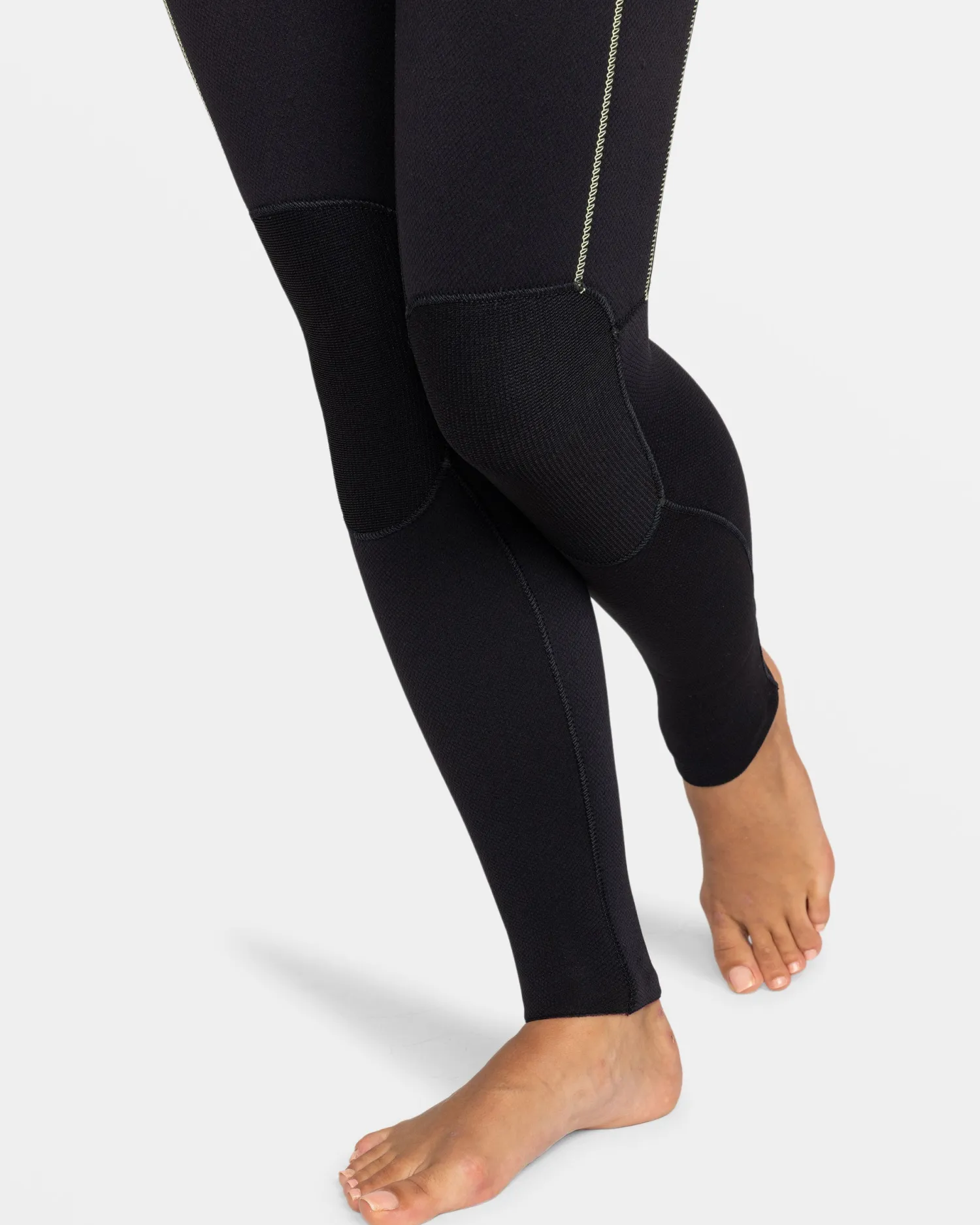 mm_elite_chest_zip_wetsui_4.webp Roxy 3/2mm Elite Chest Zip Wetsuit | Wetsuits